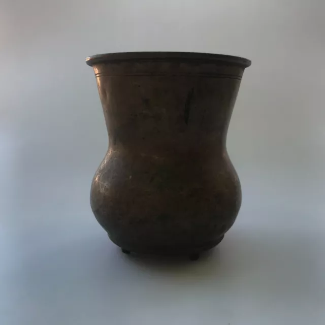 Brass spittoon decorative ISLAMIC OR MUGAL ART, an old or antique