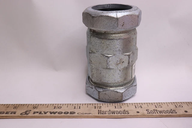 Jones Stephens IPS Malleable Iron Compression Coupling 1-1/2" x 4-5/16"  C11150