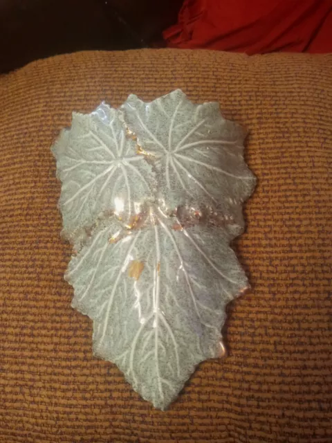 ""Vintage California Pottery 721 Large Wall Pocket Green Leaf Gold Very Nice**