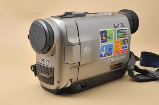 SONY DCR-TRV7 Handycam Handy Digital HD Video Camera Recorder 40x Stereo CCD