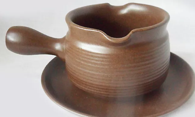 PAMPAS by Denby Gravy / Sauce Boat & Stand NEW NEVER USED made in England