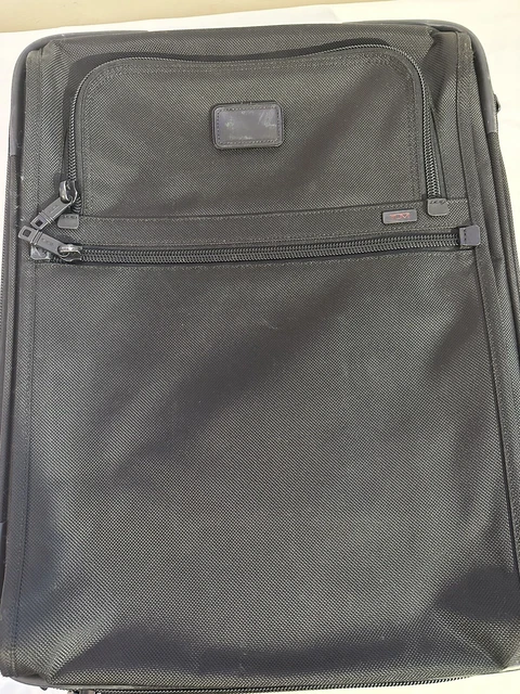 TUMI Carry-on Alpha Continental Traveler Zip Expandable 20" Carry-On ~22020 18