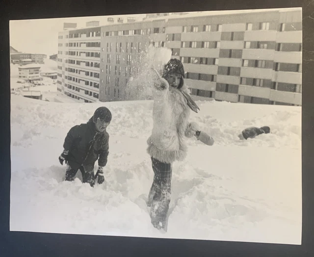 LIV12313  Photographie Photo d&#039;époque vintage anonyme neige boule de hiver