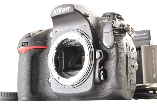 Nikon D3000–Kit complet: boîtier, deux objectifs, accessoire (Gebraucht) in Granges-de-Vesin für