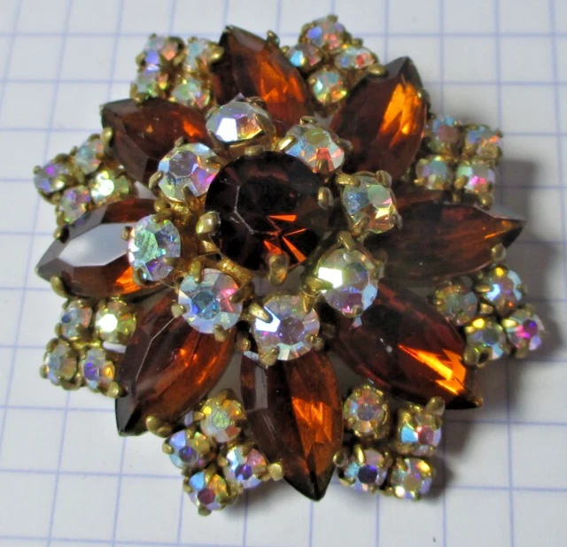 Broche Vintage Or Et Cristaux Avec Cabochon émeraude - Bijou Fantaisie Ancien - Parfait état