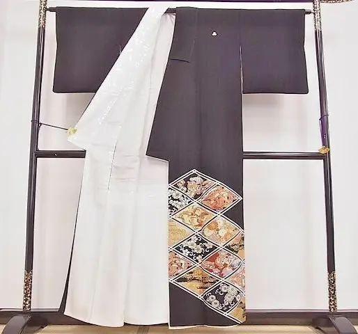Japanese KIMONO/TOMESODE/ Silk BLACK /kimono accessoriees& kimono Hanger/4items