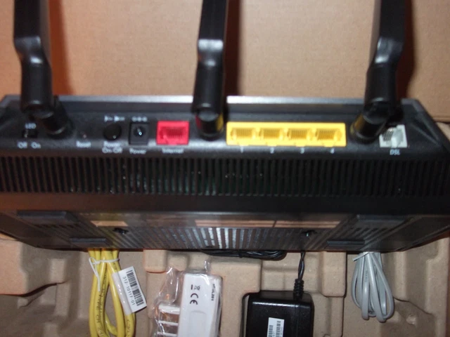 NETGEAR D7000v2 AC1900 NightHawk Modem/Router/WiFi ADSL2 VDSL  MODEM ROUTER 3