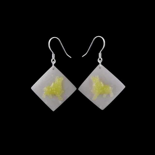 Carved Cattle Silver Earring GJ898019
