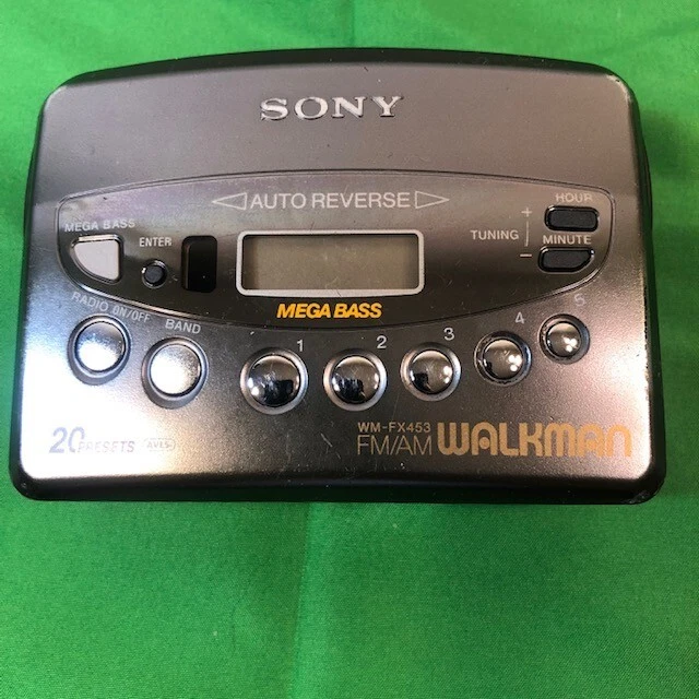 SONY WALKMAN WMFX453 FM/AM Radio Cassette Tape Player W/ Belt Clip