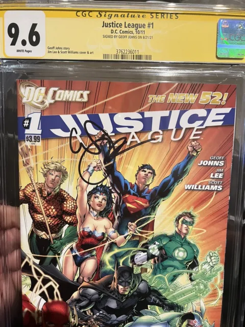 Justice League #1 CGC SS 9.6 Signed by Geoff Johns !!