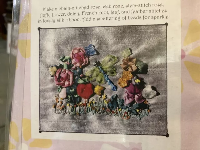 Kit de bordado de cinta de seda de baile jardín de mediados de verano ~ Sherrill Lewis/The Bead Ranch