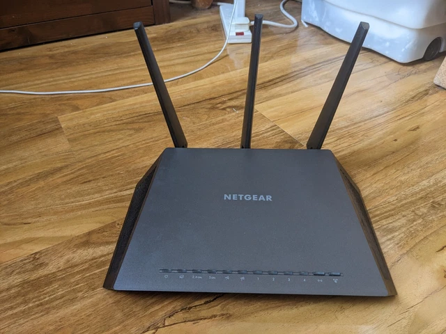 NETGEAR R7000P Nighthawk Dual-Band AC2300 Router