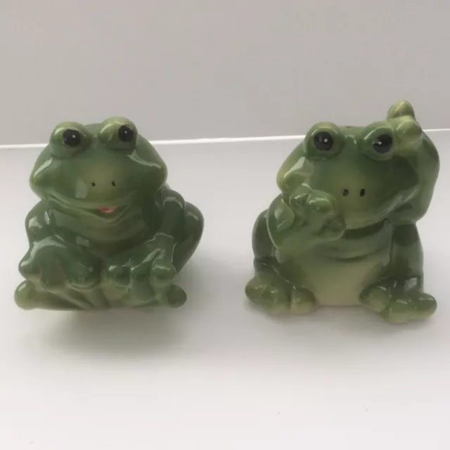 Vintage Green Frog Salt And Pepper Shakers  3.5” X 3.5” Ceramic