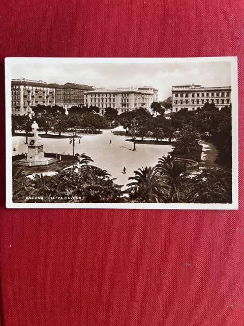 Cartolina  Ancona -  Piazza Cavour - Viaggiata 1937+Targhetta