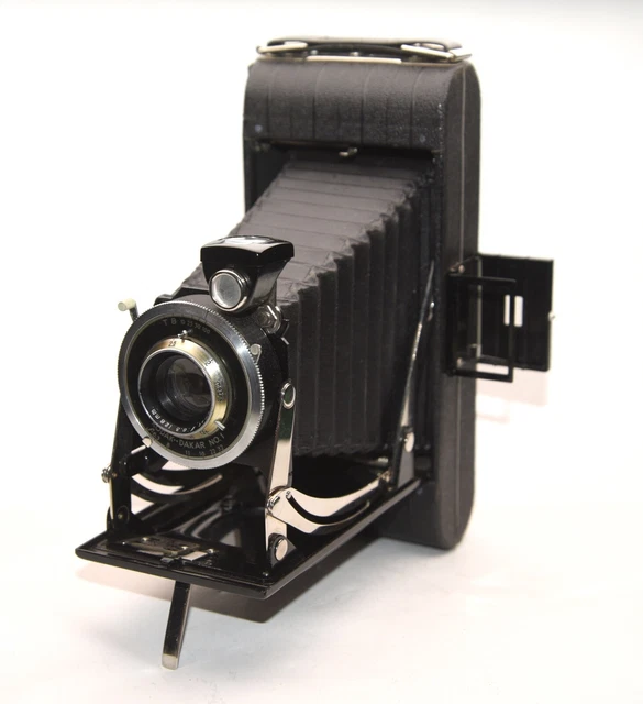 Appareil photo Kodak Senior SIX-16 (made in England) avec mode d'emploi