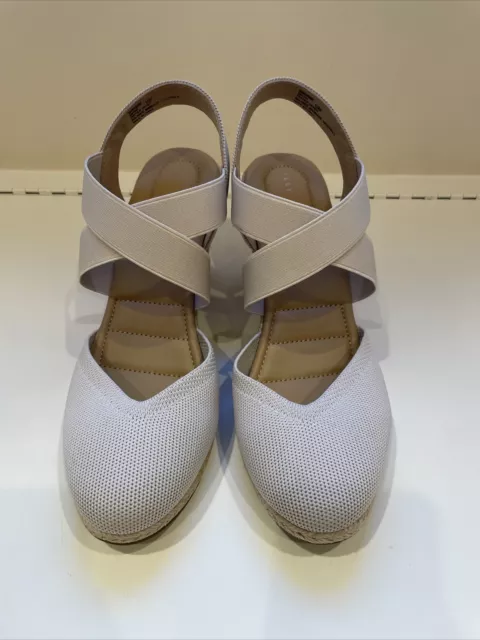 Women’s Kelly And Katie Bryne Espadrille Wedge Sandals Light Taupe Size 10