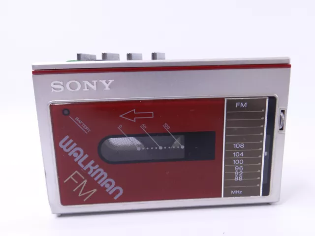 Sony WM-F10 Walkman FM Radio Stereo Cassette Player - Read