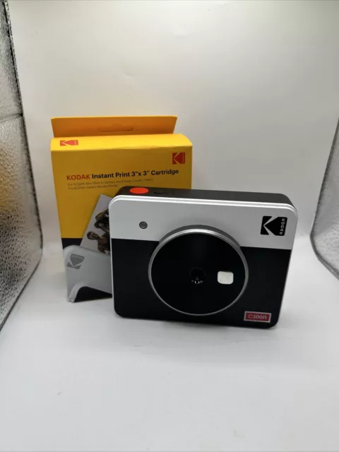 KODAK C300R INSTANT Camera 20 3x3 Sheets Of Film Printer £100.00 - PicClick  UK