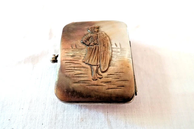 Broche Vintage En Nacre Sculptée Fruits - Ancienne - Parfait état (aiguille à Nettoyer)