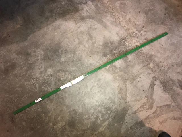 John Deere 336 / 346 / 327 / 337 Hay Baler PLUNGER RAIL / GUIDE # FH312310 NEW