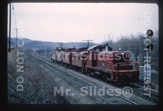 Duplicate Slide LV Lehigh Valley Old Paint SW1 112 W/Cbooses Easton PA 1965