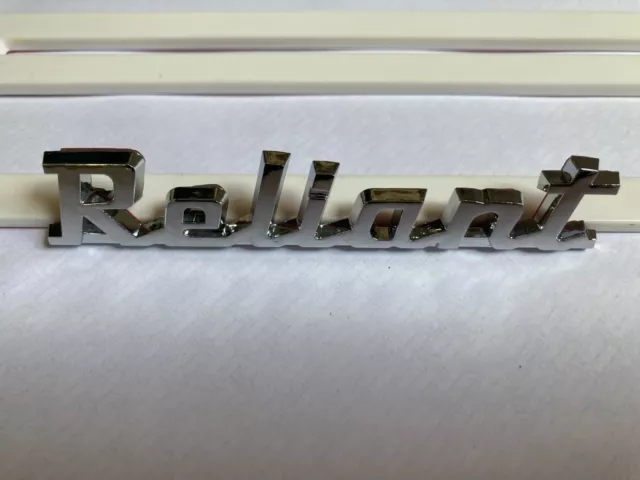 Reliant Badge - Regal Supervan 3 Saloon Super van III 21e 3/30 3/25 Chrome