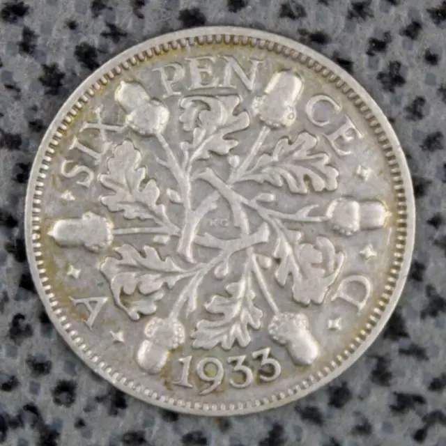 Sixpence 1933 Silver (.500) King George V Pre-war Vintage Oak Acorns GB UK