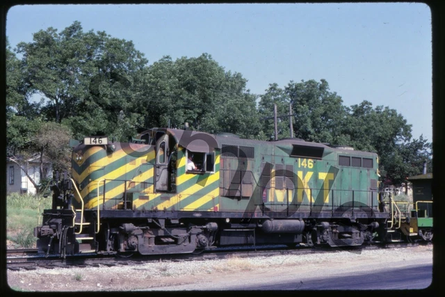 MKT 146 on July 21, 1984 at Denison, TX Original Kodachrome Slide S26