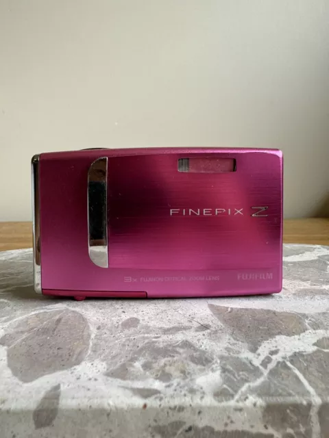 Fujifilm FinePix Z10fd Digital Camera - Pink - Tested WORKING - With Battery