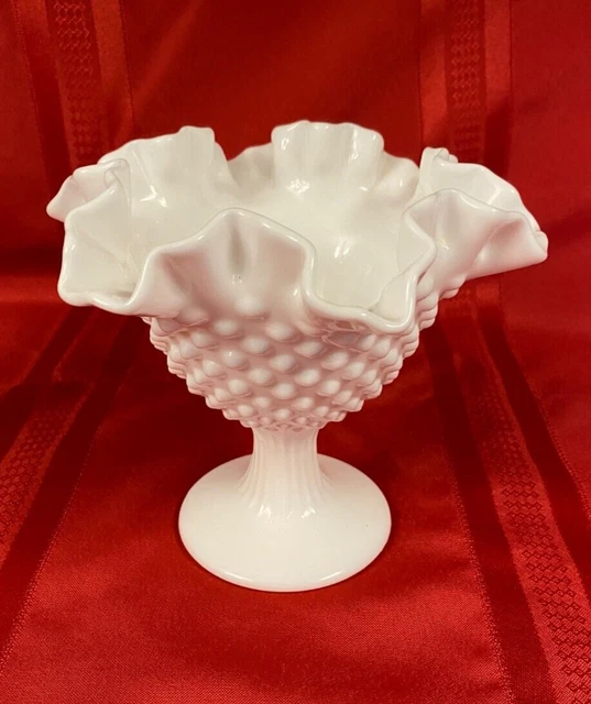 VINTAGE UNMARK FENTON White Milk Glass Hobnail Pedestal Candy Dish 6