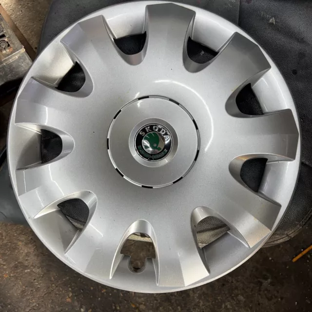 Skoda Octavia 15” Hubcap, Plastic Wheel Trim, 1z0601147 X1