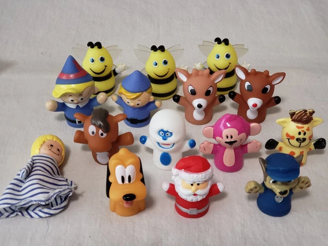 #1 Finger Puppet lot of 15 plastic bees Rudolph reindeer monkey giraffe paw patr