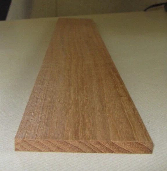 "Madera de teca birmana de grado marino 2 y 5/8"" X 23"" X 1/4"
