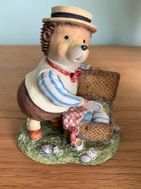 VILLEROY & BOCH Foxwood Tales Figurines, Picnic at Foxwood