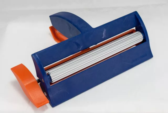 Fiskars Paper Crimper Tool-6.5" Wide- Crinkle Roller Craft