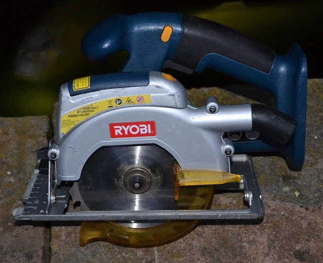 RYOBI CCS-1801/L CORDLESS 18V 150mm HAND-HELD CIRCULAR SAW WITH