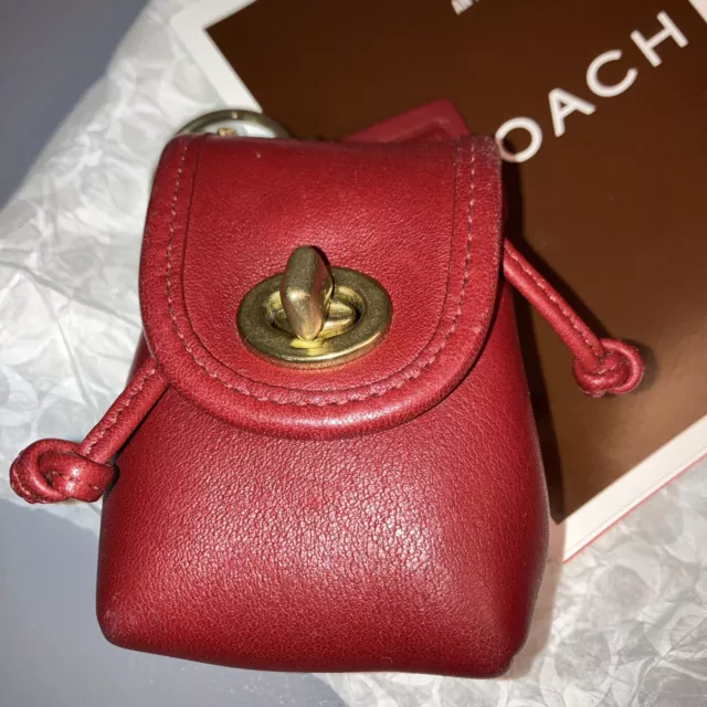 Coach Mini Backpack Coin Case Charm Key Chain (Light Khaki/Rouge) :  : Fashion