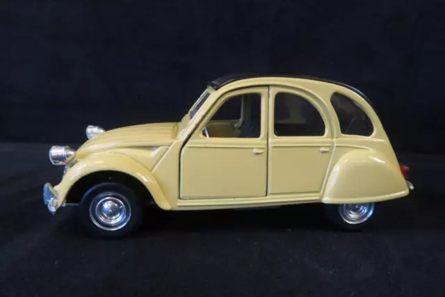 Polistil S26 Citroen 2Cv, 1/25, Very Near Mint!