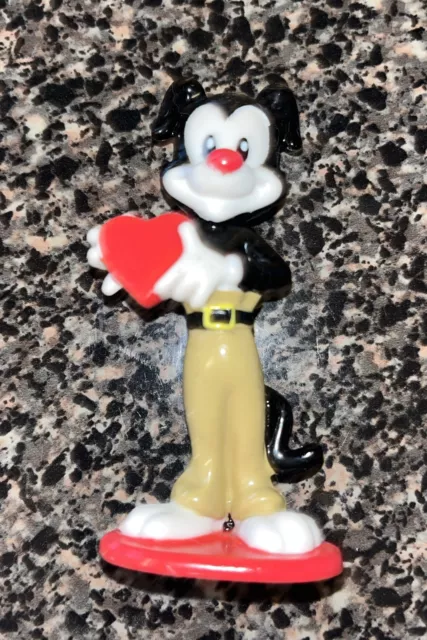 🌈 Vintage Animaniacs Yakko w/ Heart Valentines Day PVC Figure 1997 Elmers Toy