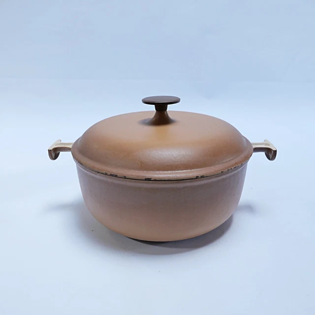 Le Creuset Enzo Mari La Mama 29cm Casserole Dish - UK