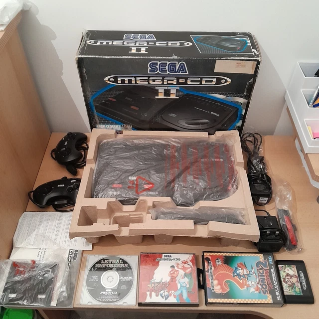 Sega Mega-CD 2 II & Mega Drive Console Bundle Boxed + Games (Final Fight, Sonic)