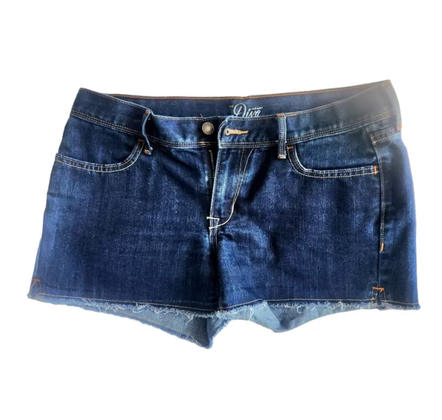 Womens - OLD NAVY SIZE 11 THE DIVA DENIM (Jean) CUT-OFF SHORTS