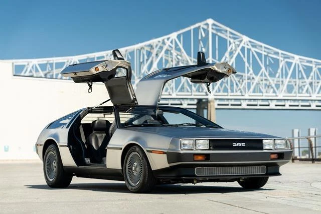 1981 DeLorean DMC-12
