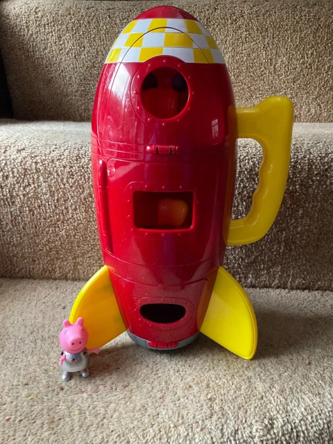 PEPPA PIG LIFT Off Spaceship Rocket With Sounds Peppa Pig Figure - Main Image