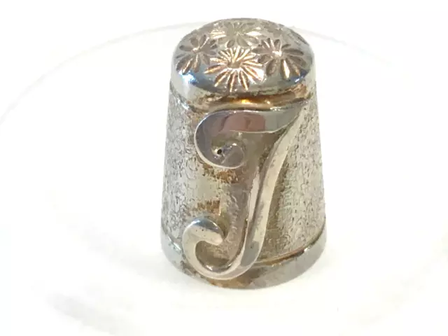 Silver Hallmarked Swann Thimble ( Thimble Collectors Guild )