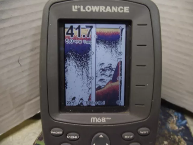 Lowrance M68s map. Colour Sonar/GPS. GWO. C/W transducer, mount  & cables.