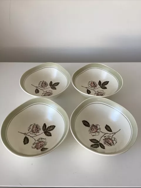 Set of 4 Crown Devon Ivory Queen Dishes Made in England Pretty Floral