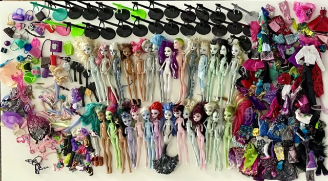 Huge Monster High Doll Lot Clothes Accessories Pets Stands Please Read