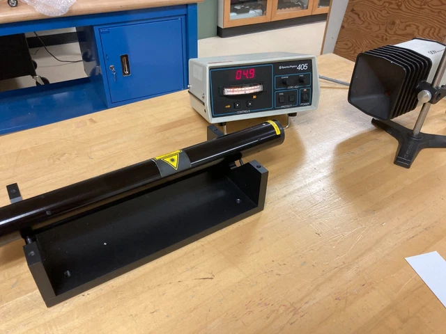 Yellow HeNe Laser System Melles Griot LYR 151 almost 5 mW TEM 00 pure 594nm !!!