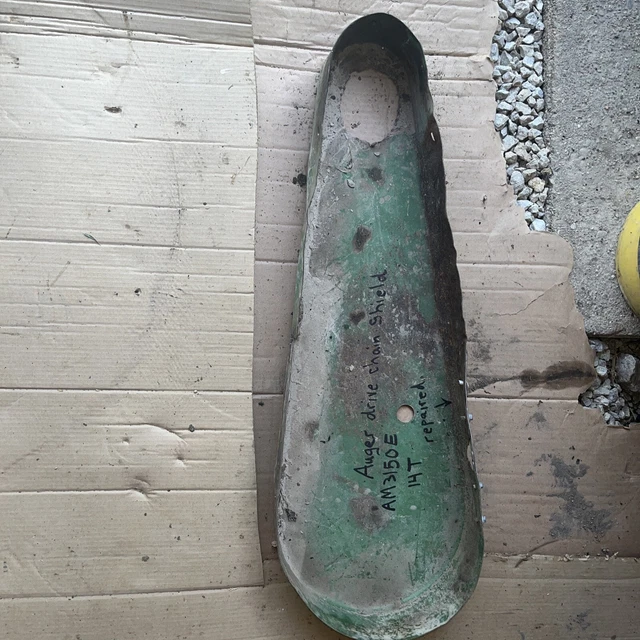 John Deere 24WS Small Baler  Auger Drive Chain Shield AM 3150E 14T